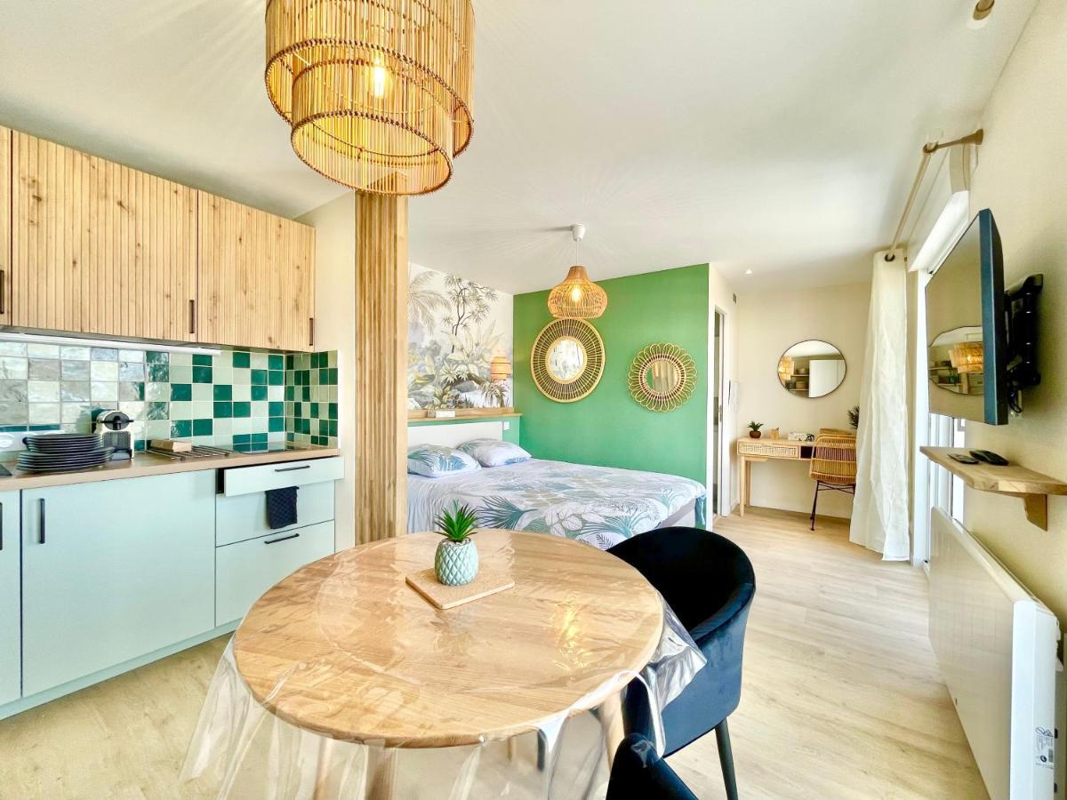 Le Phare Ouest - 80 M De La - Vue Ocean Sur Le Balcon - Entierement Renove - Internet Debit - Nouveau Appartamento