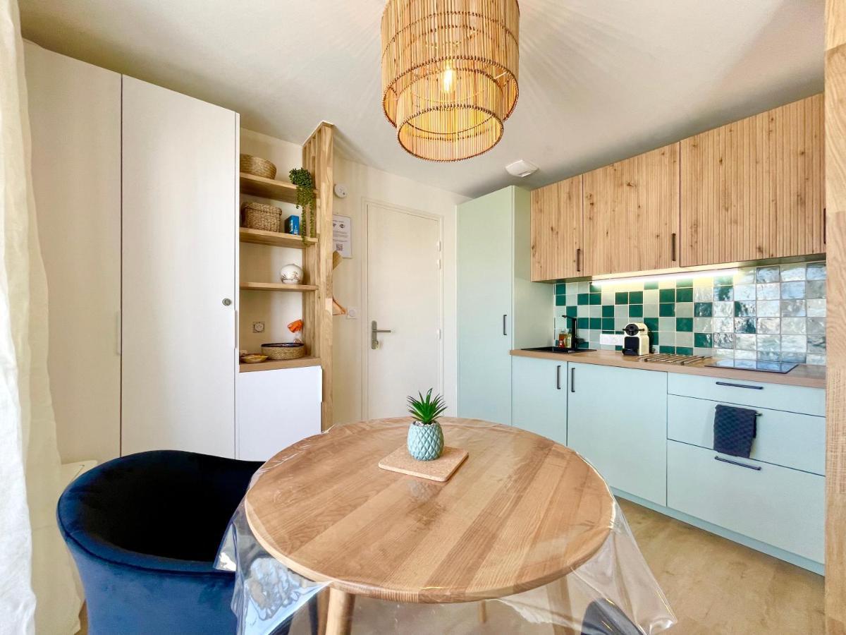 Le Phare Ouest - 80 M De La - Vue Ocean Sur Le Balcon - Entierement Renove - Internet Debit - Nouveau Appartamento Ploemeur