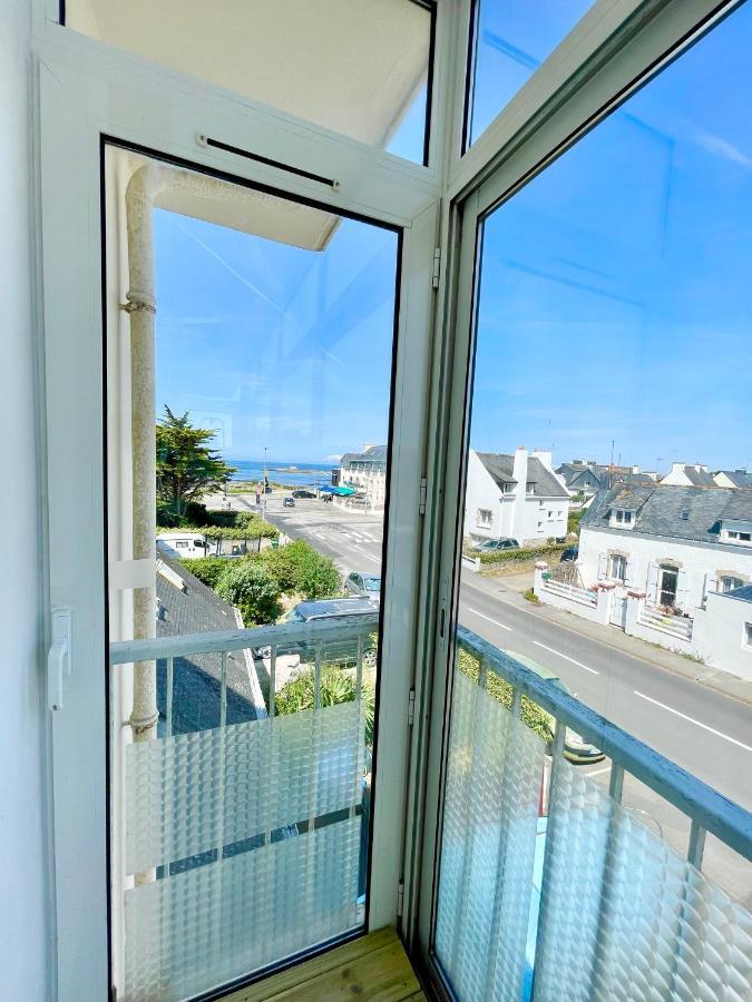 Le Phare Ouest: Oceanfront Retreat With Modern Amenities Apartment